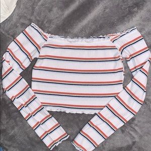 white off the shoulder top🦋ONLY WORN ONCE!!